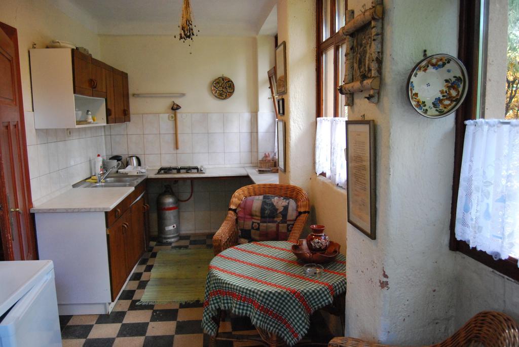 Boróka Apartmanházak - Öregház Velem Szoba fotó